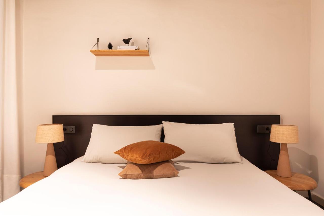 Destinationbcn Universitat Apartments Barcelona Ngoại thất bức ảnh